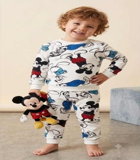 פיג׳מת קטיפה דלתא לבנים – מיקי וחברים שמנת וכחול