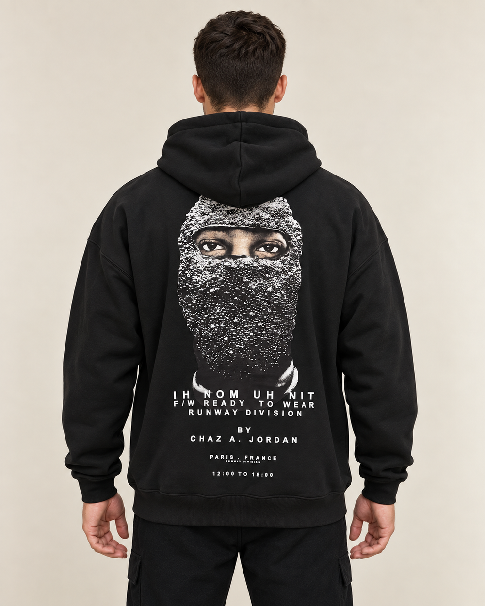 קפוצ׳ון לגבר RUNWAY MASK – הדפס מסכה בגב – שחור – גב