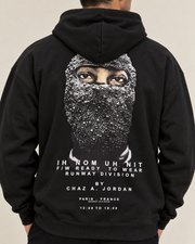 קפוצ׳ון לגבר RUNWAY MASK – הדפס מסכה בגב – שחור – תקריב